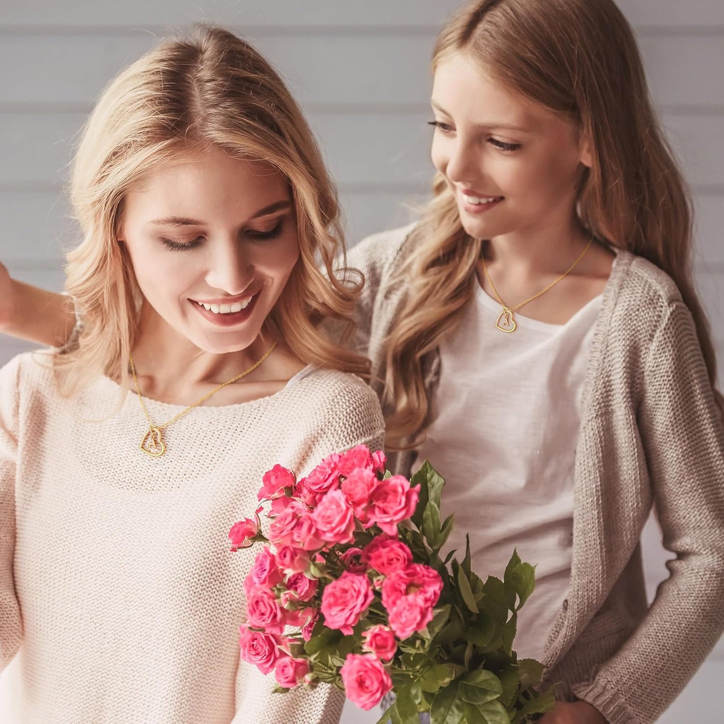 Heart Initial Necklaces for Girls Teen Women, Cubic Zirconia Heart Pendant Necklace, Dainty Initial Heart Necklace Letter a - Z Jewelry Gifts for Girls Women